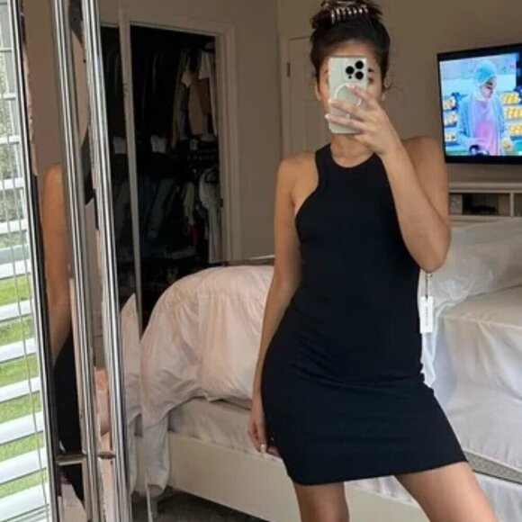 Aritzia Babaton Formarib Racerback Dress Black Size Medium - Picture 2 of 8